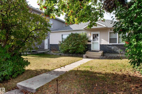 7910 75 Street  Edmonton, AB T6C 2G5