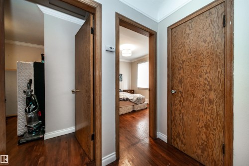 7910 75 Street, Edmonton, AB - Indoor Photo Showing Other Room