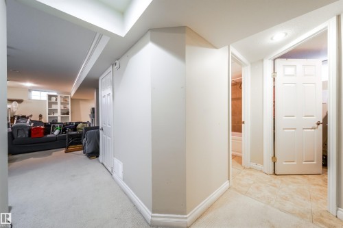 7910 75 Street, Edmonton, AB - Indoor Photo Showing Other Room