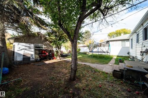 7910 75 Street, Edmonton, AB - Outdoor