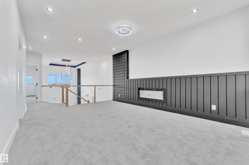 638 Astoria Way, Devon, AB - Indoor Photo Showing Other Room