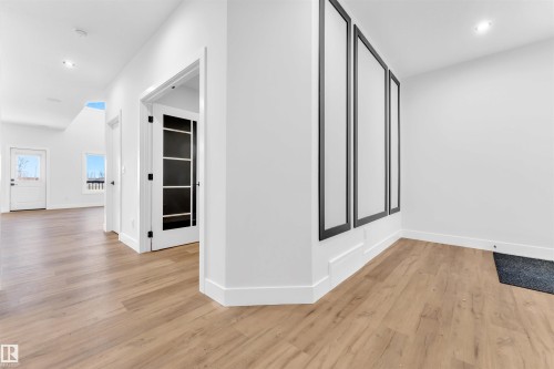 638 Astoria Way, Devon, AB - Indoor Photo Showing Other Room