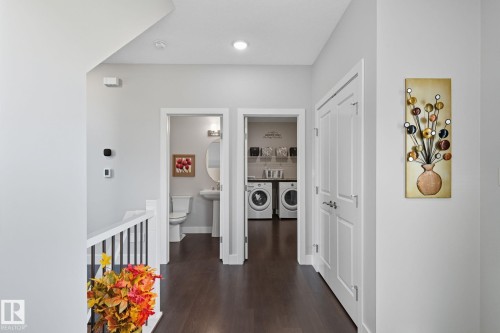 1066 Allendale Crescent, Sherwood Park, AB - Indoor Photo Showing Other Room