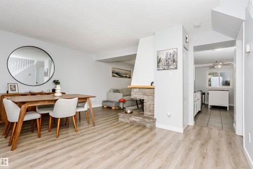56 2020 105 Street, Edmonton, AB - Indoor Photo Showing Dining Room