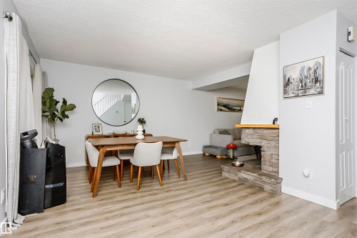 56 2020 105 Street, Edmonton, AB - Indoor Photo Showing Dining Room