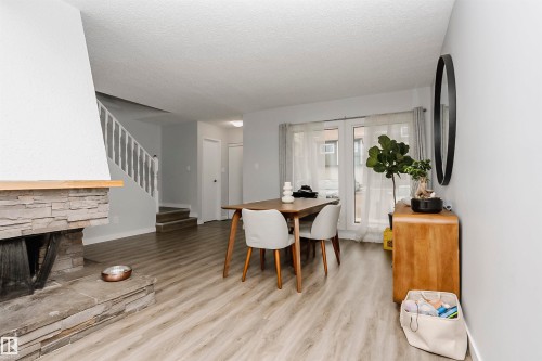 56 2020 105 Street, Edmonton, AB - Indoor