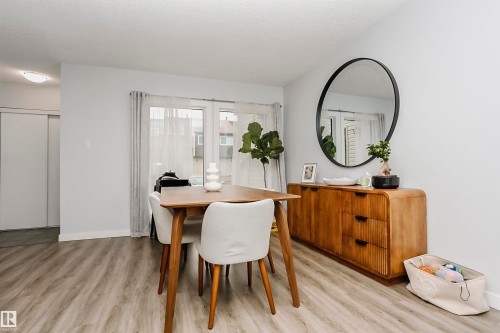 56 2020 105 Street, Edmonton, AB - Indoor Photo Showing Dining Room