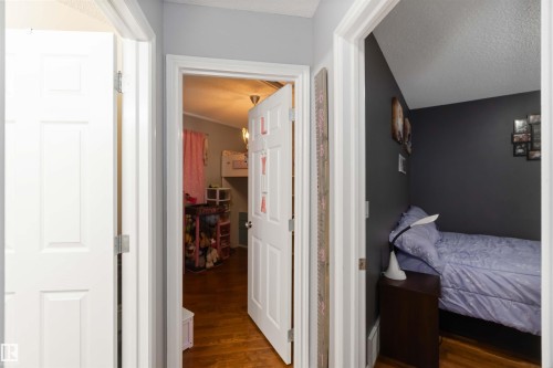 5520 45 Street, Lamont, AB - Indoor