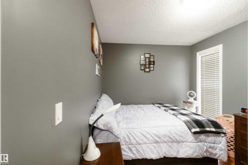 5520 45 Street, Lamont, AB - Indoor Photo Showing Bedroom