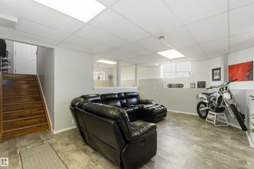 5520 45 Street, Lamont, AB - Indoor