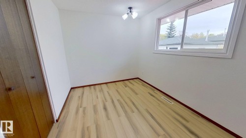 14811 61A Street, Edmonton, AB - Indoor Photo Showing Other Room
