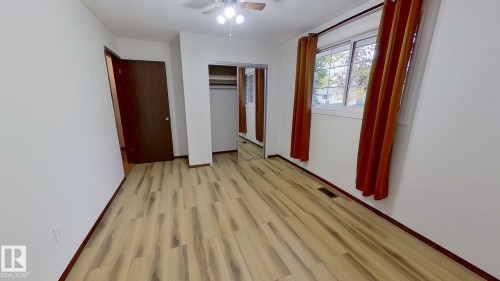 14811 61A Street, Edmonton, AB - Indoor Photo Showing Other Room