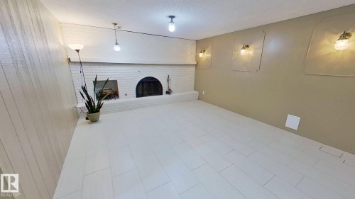 14811 61A Street, Edmonton, AB - Indoor Photo Showing Other Room
