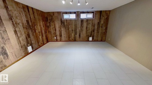 14811 61A Street, Edmonton, AB - Indoor