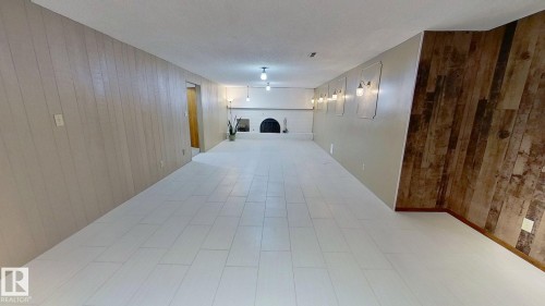 14811 61A Street, Edmonton, AB - Indoor Photo Showing Other Room