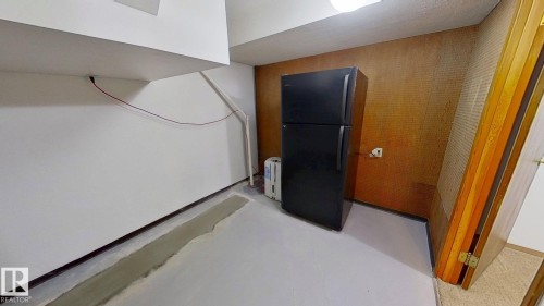 14811 61A Street, Edmonton, AB - Indoor Photo Showing Other Room