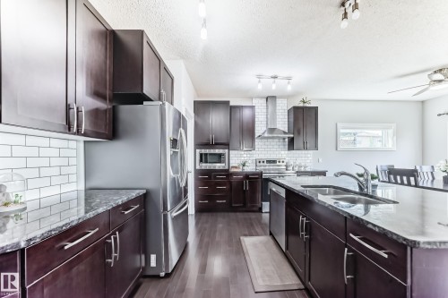 1452 30 Street, Edmonton, AB - Indoor Photo Showing Kitchen With Double Sink With Upgraded Kitchen