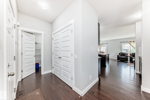 1452 30 Street, Edmonton, AB - Indoor Photo Showing Other Room
