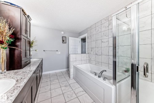 1452 30 Street, Edmonton, AB - Indoor Photo Showing Bathroom