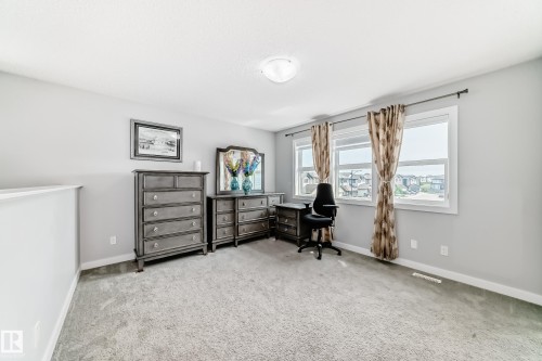 1452 30 Street, Edmonton, AB - Indoor