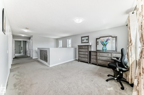 1452 30 Street, Edmonton, AB - Indoor