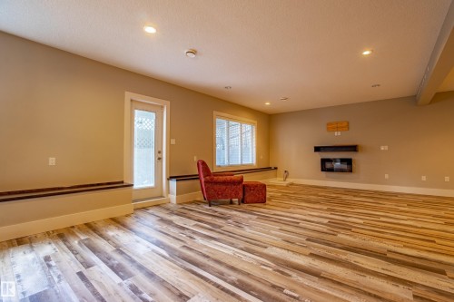 10842 175A Avenue, Edmonton, AB - Indoor Photo Showing Other Room