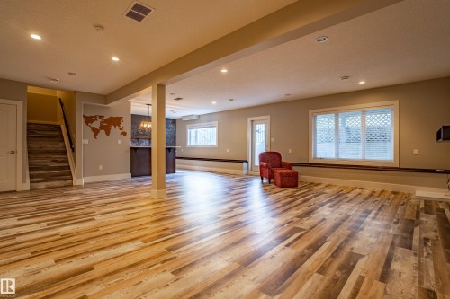 10842 175A Avenue, Edmonton, AB - Indoor