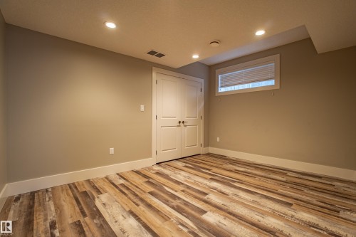10842 175A Avenue, Edmonton, AB - Indoor Photo Showing Other Room