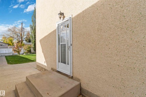 9000 168 Street, Edmonton, AB - Outdoor