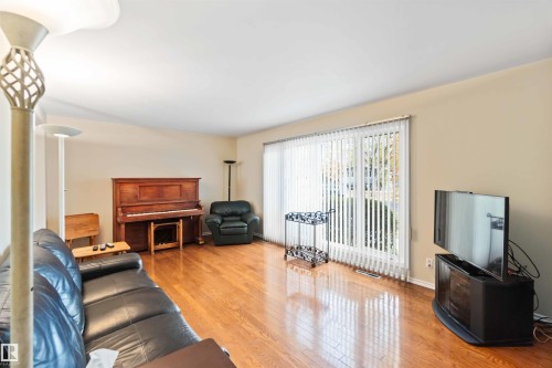 9000 168 Street, Edmonton, AB - Indoor Photo Showing Living Room