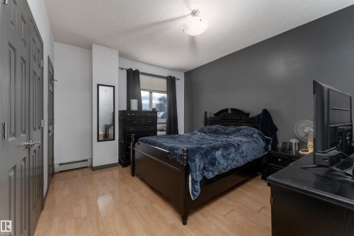 101 6220 134 Avenue, Edmonton, AB - Indoor Photo Showing Bedroom