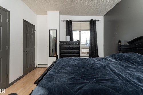 101 6220 134 Avenue, Edmonton, AB - Indoor Photo Showing Bedroom