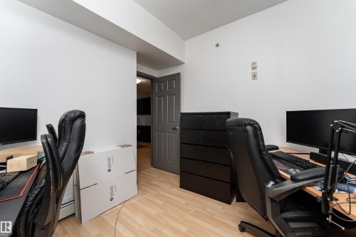 101 6220 134 Avenue, Edmonton, AB - Indoor Photo Showing Office