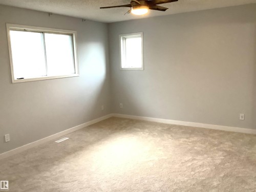 15704 61 Street, Edmonton, AB - Indoor Photo Showing Other Room