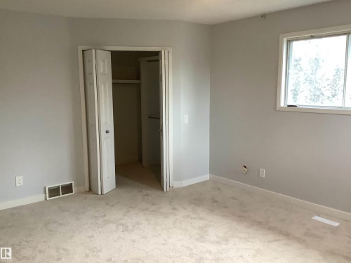 15704 61 Street, Edmonton, AB - Indoor Photo Showing Other Room