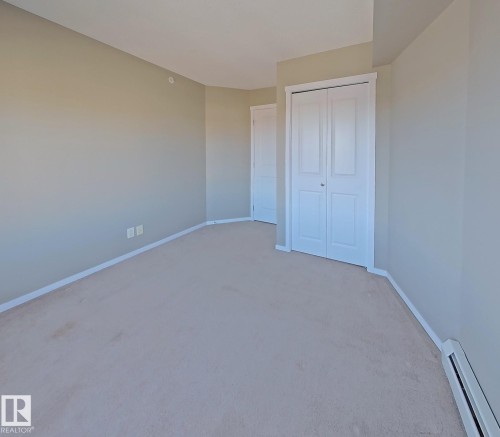 404 5370 Chappelle Road, Edmonton, AB - Indoor Photo Showing Other Room