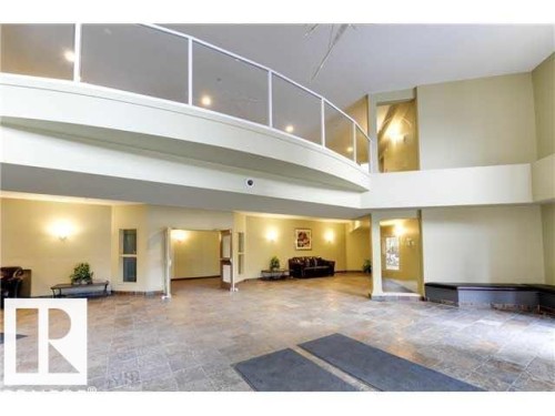 112 4312 139 Avenue, Edmonton, AB - Indoor Photo Showing Other Room