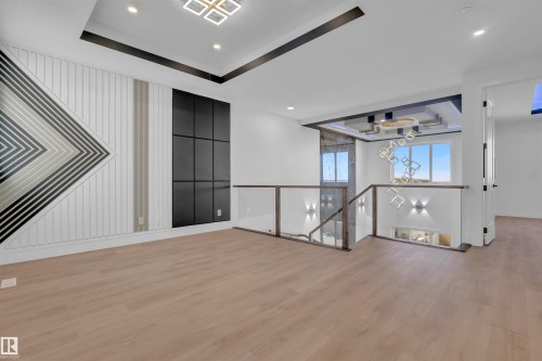 417 Pine Point(E), Leduc, AB - Indoor Photo Showing Other Room