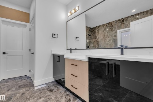 417 Pine Point(E), Leduc, AB - Indoor Photo Showing Other Room