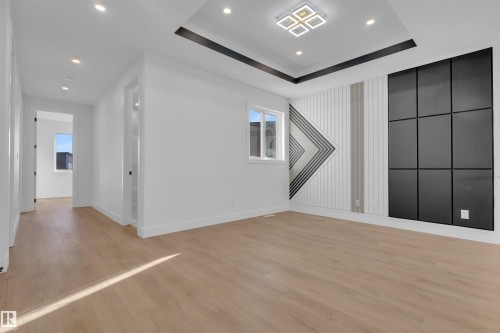 417 Pine Point(E), Leduc, AB - Indoor Photo Showing Other Room