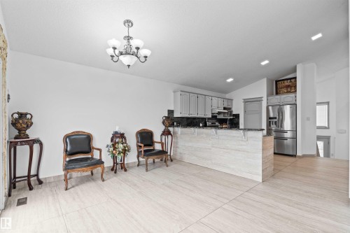 8712 160A Avenue, Edmonton, AB - Indoor