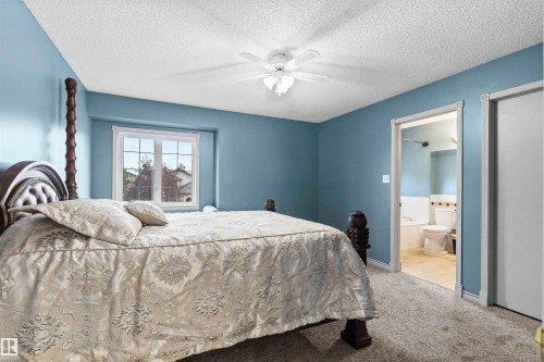 8712 160A Avenue, Edmonton, AB - Indoor Photo Showing Bedroom