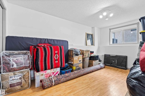 8712 160A Avenue, Edmonton, AB - Indoor