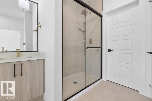 3309 Chickadee Drive, Edmonton, AB - Indoor Photo Showing Bathroom