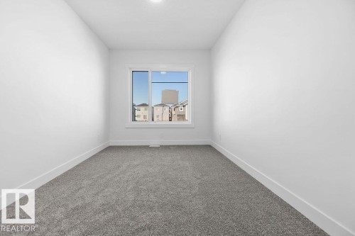 3309 Chickadee Drive, Edmonton, AB - Indoor Photo Showing Other Room
