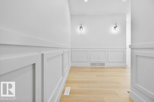 3309 Chickadee Drive, Edmonton, AB - Indoor Photo Showing Other Room