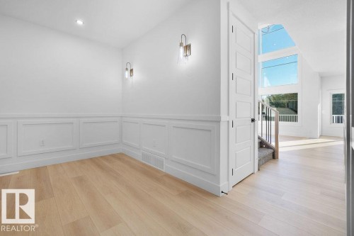 3309 Chickadee Drive, Edmonton, AB - Indoor Photo Showing Other Room