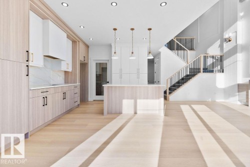 3309 Chickadee Drive, Edmonton, AB - Indoor Photo Showing Other Room