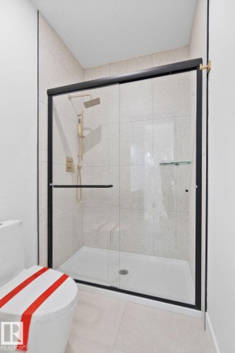 3309 Chickadee Drive, Edmonton, AB - Indoor Photo Showing Bathroom