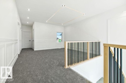 3309 Chickadee Drive, Edmonton, AB - Indoor Photo Showing Other Room